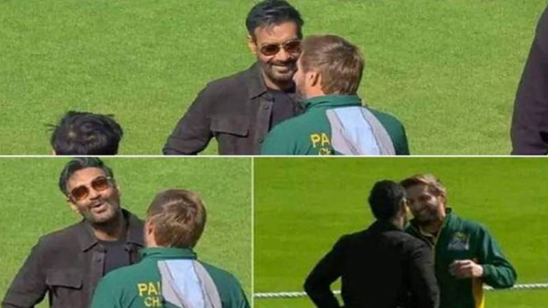 اجے دیوگن کی شاہد آفریدی سے وائرل تصویر پر سوشل میڈیا پر شدید تنقید، صارفین کا فلموں کے بائیکاٹ کا مطالبہ