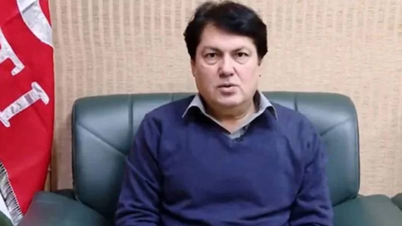 مشیر اطلاعات خیبرپختونخوا بیرسٹر سیف کی سربراہی میں 12 رکنی وفد چین روانہ