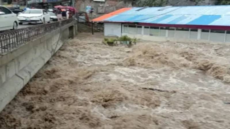 خیبر پختونخوا میں شدید بارشیں اور فلش فلڈ: دو روز میں 13 افراد جاں بحق، متعدد مکانات متاثر