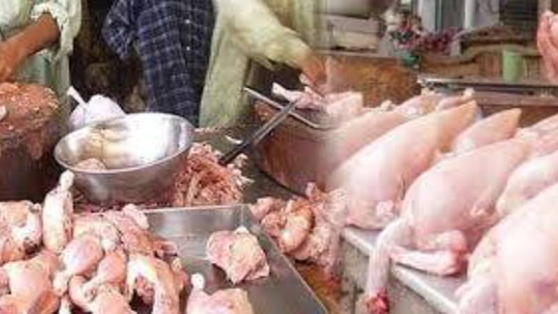لاہور میں برائلر گوشت کی قیمت میں ہوشربا اضافہ، شہری سراپا احتجاج