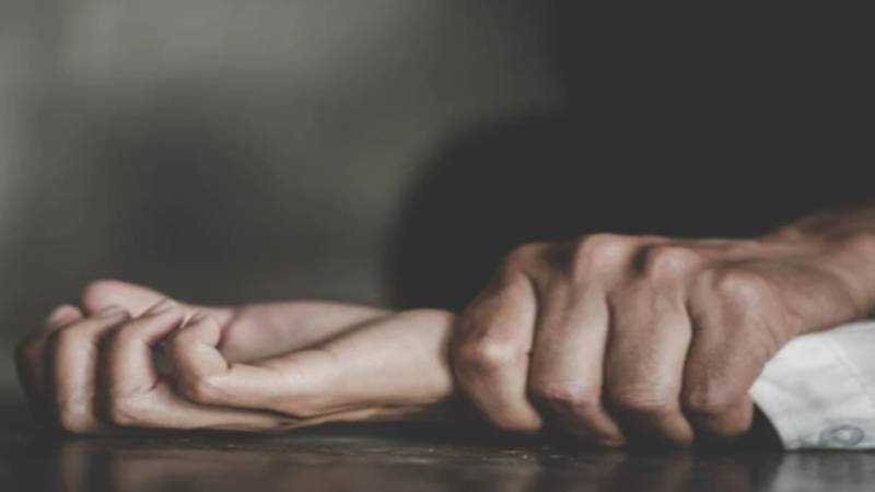 خوشاب: دو سگی بہنیں نشہ دے کر مبینہ اجتماعی زیادتی کا شکار 
