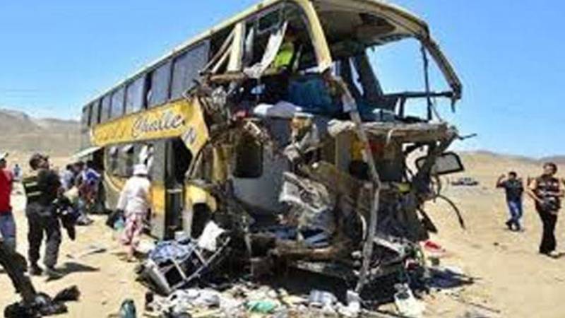 پیرو میں بس کا خوفناک حادثہ، 18 افراد ہلاک، 24 زخمی