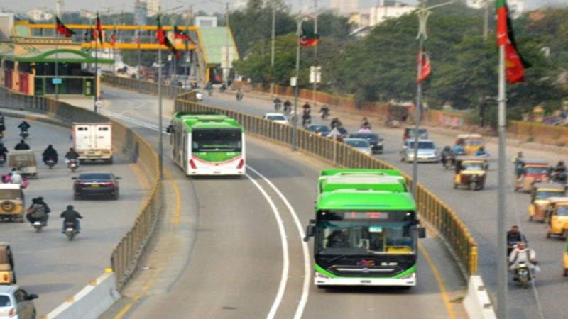 گرین لائن کی سندھ حکومت کو منتقلی کے بعد یومیہ رائیڈر شپ میں نمایاں اضافہ 