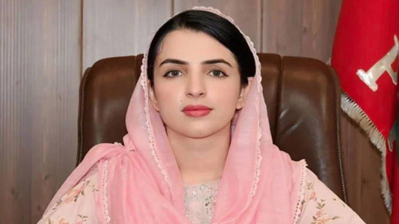 پی ٹی آئی نے مشعال یوسفزئی کو خواتین کی نشست پر سینیٹ کا ٹکٹ جاری کر دیا