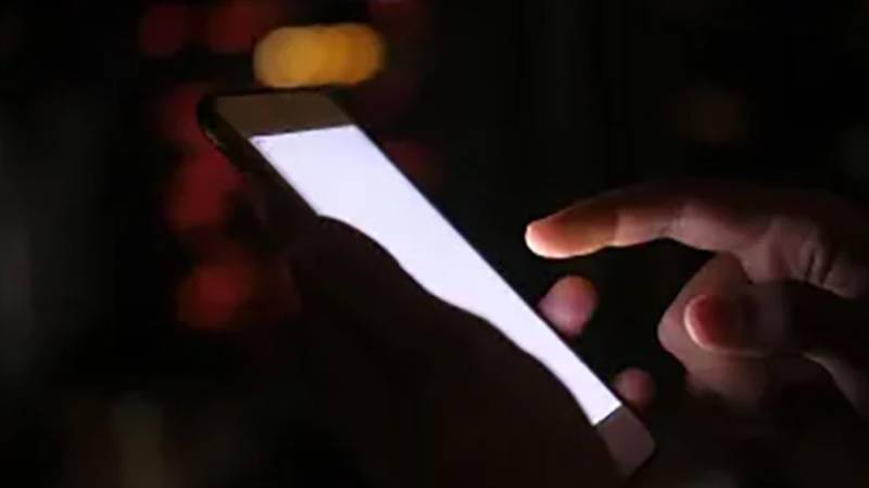 ممبئی میں خاتون ٹیچر کم عمر طالب علم سے نازیبا ویڈیو چیٹ اور گفتگو پر گرفتار
