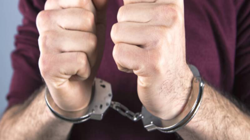 شاد باغ: خاتون سینٹری ورکر سے لوٹ مار، ملزم 24 گھنٹوں میں گرفتار