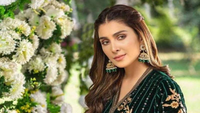 عائزہ خان کا شوبز سے ریٹائرمنٹ کا عندیہ، مداح حیران