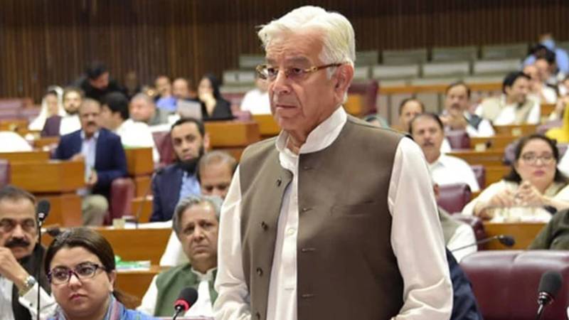 ایران سڑک راستے پر سفر پر جائز وجوہات کی بنا پر پابندی لگائی: خواجہ آصف 