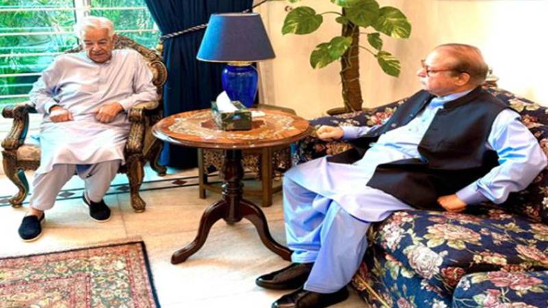 نواز شریف اور خواجہ آصف کی ملاقات، سیاسی صورتحال اور پارٹی امور پر مشاورت