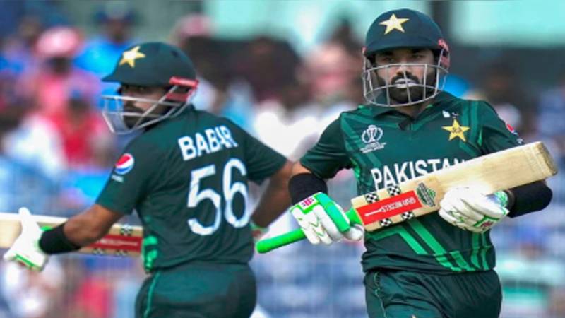 بابر اعظم اور محمد رضوان کا ون ڈے اسٹرائیک ریٹ تمام فل ممبر ممالک میں سب سے کم