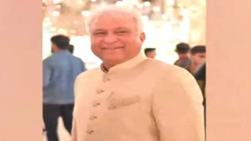 کراچی کے سینئر وکیل کے قتل کیس میں نامزد ملزم کی پشاور ہائی کورٹ سے راہداری ضمانت کی درخواست