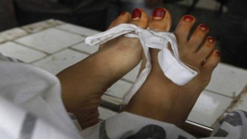 مانگا منڈی میں گھریلو جھگڑے پر شوہر نے بیوی کو زہر دے کر قتل کر دیا، تین ملزمان گرفتار