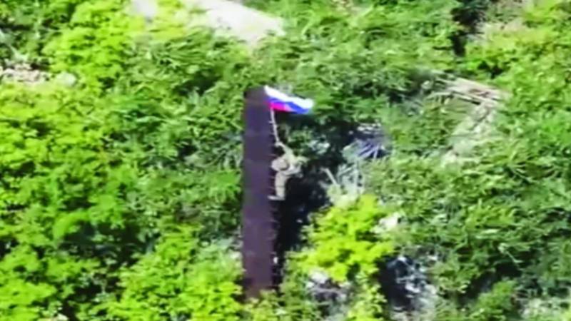 روسی افواج کی مشرقی یوکرین میں تیز رفتار پیش قدمی، ڈوبروپیلیا کے قریب یوکرینی دفاع میں شگاف