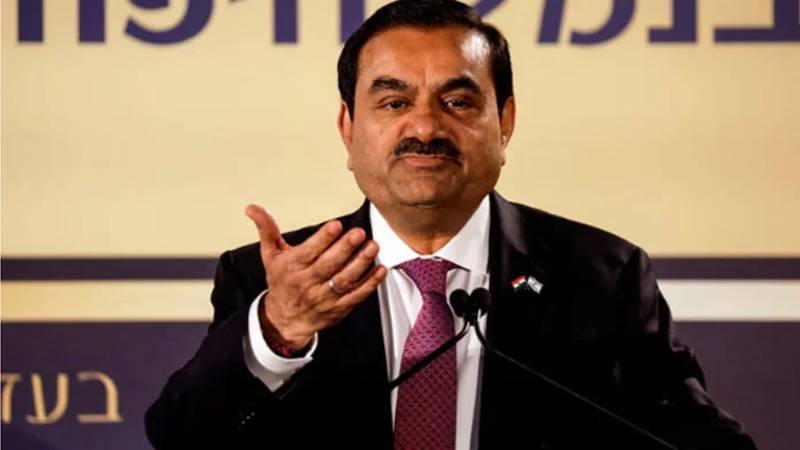 امریکی ریگولیٹرز کا بھارتی حکام پر اڈانی کو سمن نہ پہنچانے کا الزام