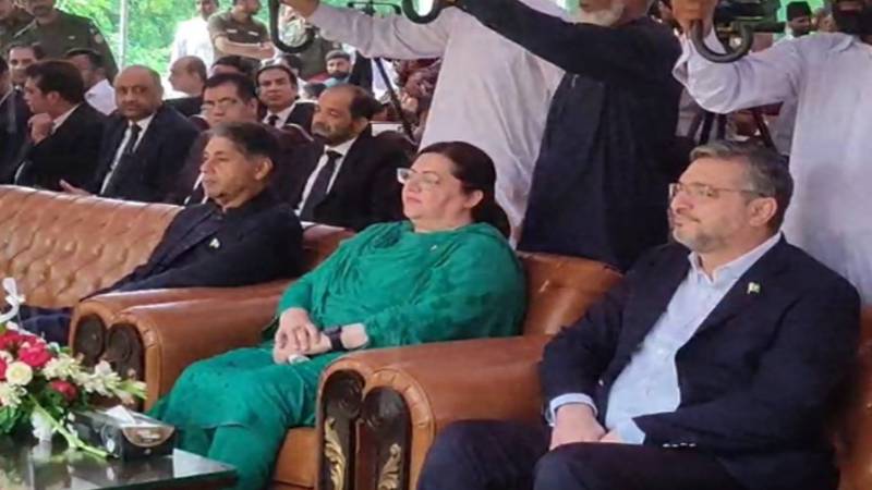 لاہور ہائیکورٹ میں یومِ آزادی کی پرچم کشائی تقریب، چیف جسٹس عالیہ نیلم بطور پہلی خاتون چیف جسٹس اعزاز حاصل کرنے والی شخصیت بن گئیں