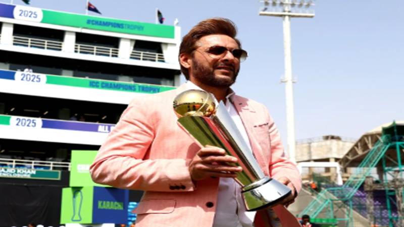 یومِ آزادی: شاہد آفریدی اور دیگر کھلاڑیوں کو اعلیٰ قومی اعزازات سے نوازنے کا اعلان