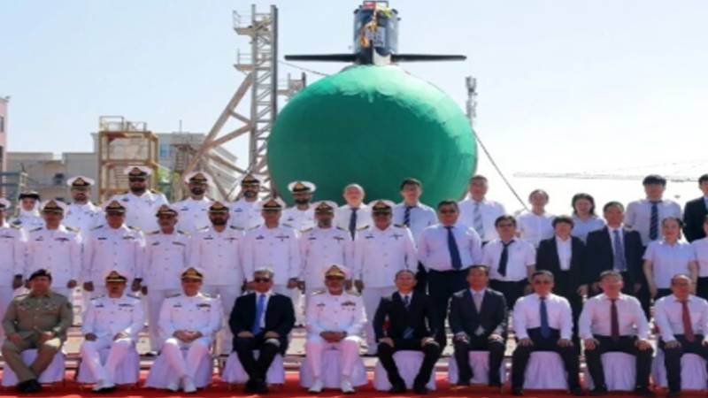 چین میں پاک بحریہ کی تیسری ہنگور کلاس آبدوز PNS MANGRO کی لانچنگ