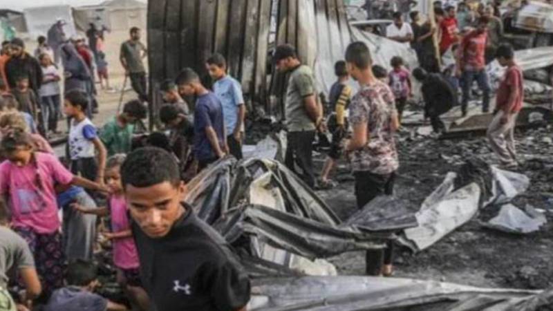 اسرائیلی جارحیت: امداد کے منتظر فلسطینیوں پر بمباری، 57 شہید