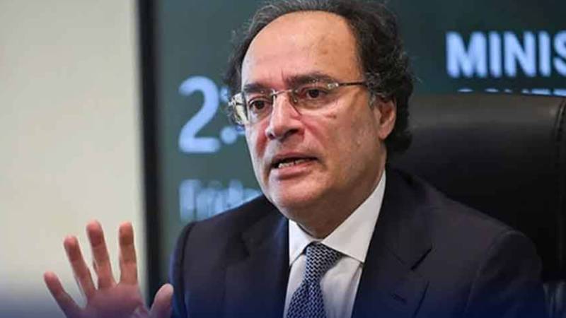 اسٹیٹ بینک ایکسچینج ریٹ اور شرح سود پر کام کررہا ہے، صورتحال مزید بہتر ہوگی: وزیر خزانہ