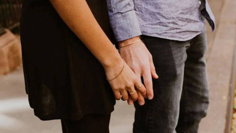 چین: ادائیگی میں خرابی سے شوہر کے خفیہ تعلقات کا پول بیوی کے سامنے کھل گیا