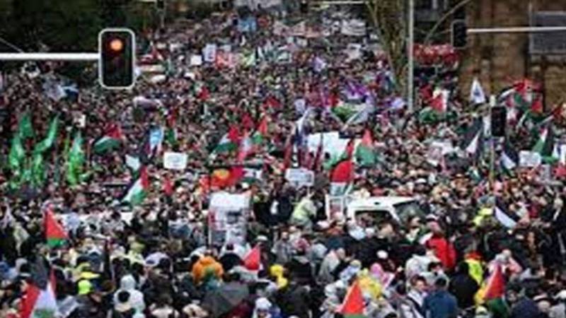 غزہ پر اسرائیلی جارحیت کے خلاف دنیا بھر میں احتجاجی مظاہرے، آسٹریلیا میں لاکھوں افراد سڑکوں پر