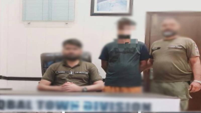 لاہور: ہنجروال پولیس نے 12 سالہ بچی کو ہراساں کرنے والا دکاندار گرفتار کر لیا