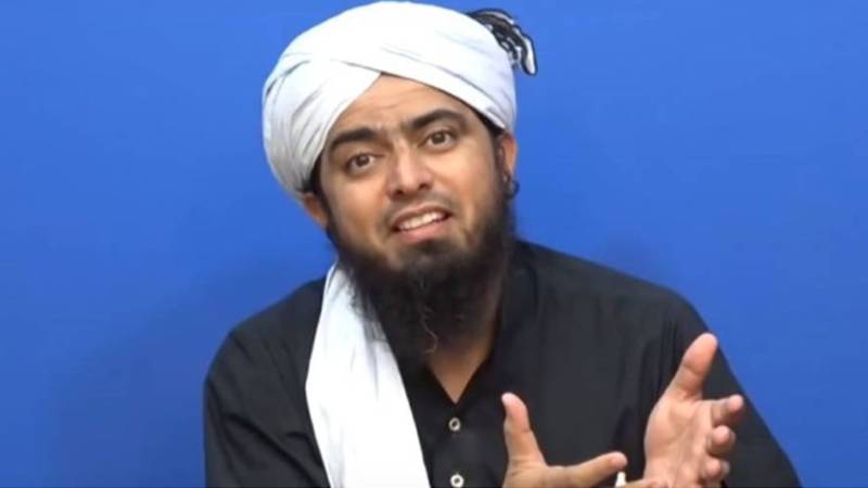 جہلم: متنازعہ عالم اور سوشل میڈیا پرسنیلٹی انجینئر محمد علی مرزا گرفتار