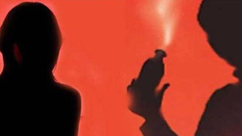 شوہر کی جانب سے بیوی پر تیزاب حملہ، وزیراعلیٰ نے فوری کارروائی کا حکم دے دیا