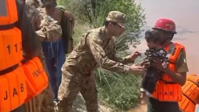 پنجاب میں سیلابی صورتحال کے پیش نظر امدادی سرگرمیوں کے لیے فوج طلب