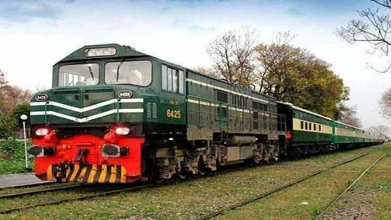 بلوچستان سے اندرون ملک ٹرین سروس سیلاب کے باعث آج معطل