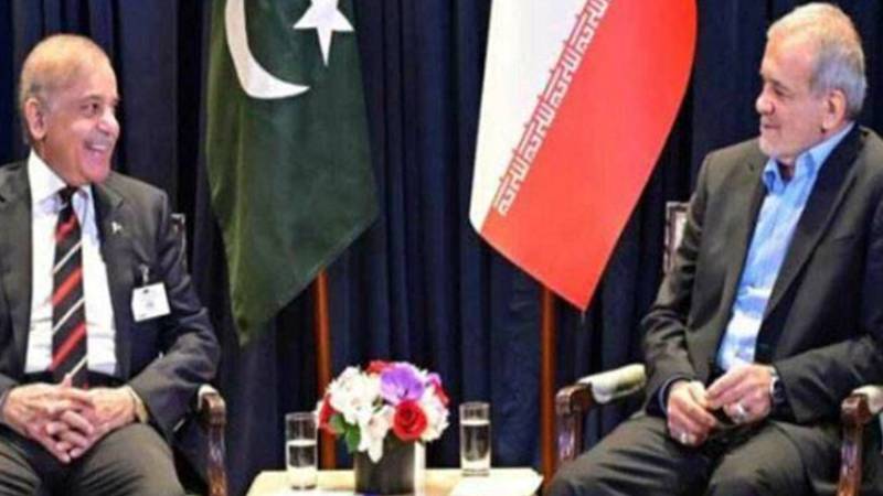 وزیراعظم شہباز شریف اور ایرانی صدر مسعود پزشکیان کی اہم ملاقات