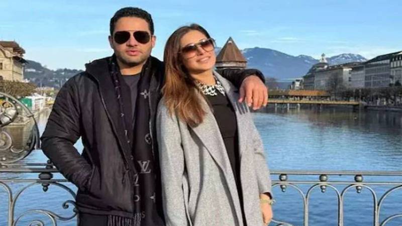 نرگس فخری کی خفیہ شادی کی تصدیق، شوہر ٹونی بیگ کے ساتھ پہلی بار منظرِ عام پر
