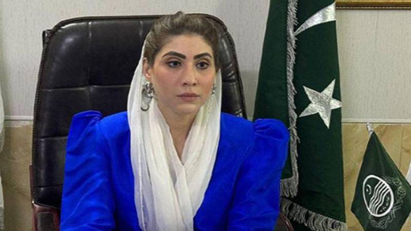 سٹیج اداکارہ اقرا پر تشدد، وزیراعلیٰ مریم نواز کی ہدایت پر حنا پرویز بٹ نے فوری نوٹس لے لیا