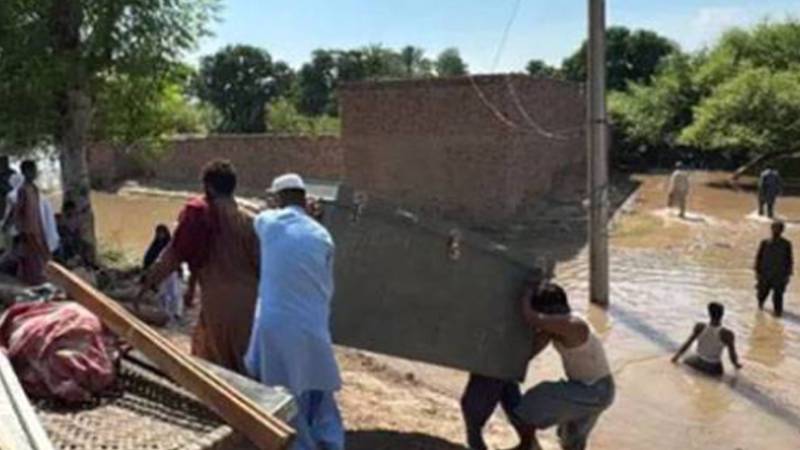 پنجاب کے دریاؤں میں سیلابی صورتحال تشویشناک، درجنوں علاقے زیرِ آب، ہزاروں متاثر