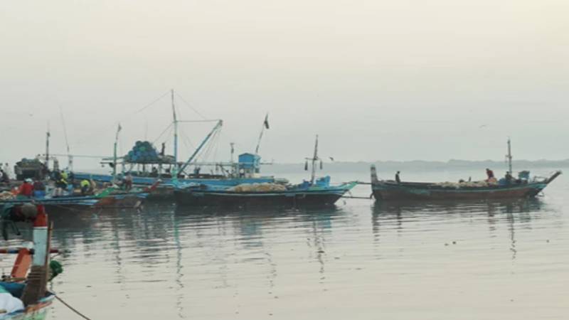 پورٹ قاسم میں کشتی حادثہ، تین ماہی گیر بچ گئے، ایک ہلاک
