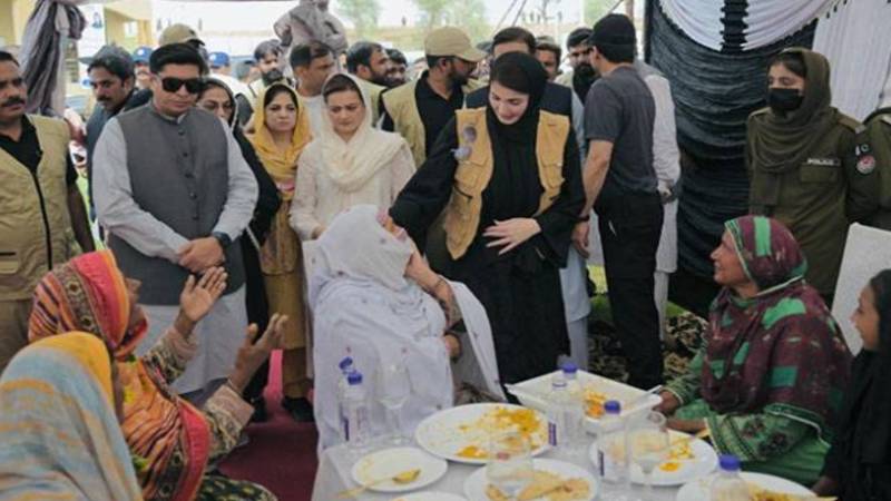 وزیراعلیٰ مریم نواز کی ہدایت پر جنوبی پنجاب کے 6 شہروں میں فلڈ ریسکیو آپریشنز کے لیے اضافی سامان اور عملہ تعینات
