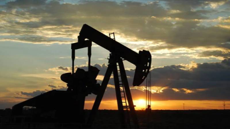سعودی عرب نے ایشیائی خریداروں کے لیے خام تیل کی قیمتیں مزید کم کر دیں