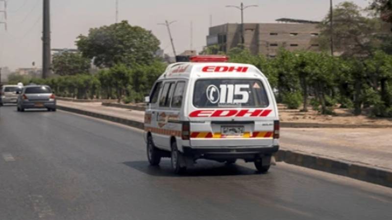 کراچی: شاہ فیصل کالونی میں گھر کے اندر فائرنگ، ایک شخص جاں بحق، لڑکی زخمی