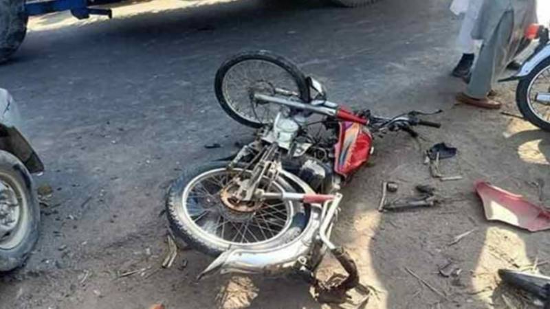 کراچی: واٹر ٹینکر کی ٹکر سے ماں بیٹا جاں بحق، ہیوی گاڑیوں کے حادثات میں ہلاکتیں 195 تک پہنچ گئیں