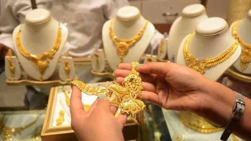 ملک بھر میں سونے کی قیمت برقرار، فی تولہ 3 لاکھ 86 ہزار روپے