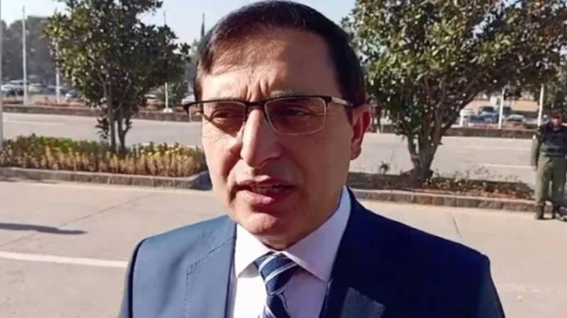 عدلیہ میں ججز کے ذاتی اختلافات کھل کر سامنے آ گئے ہیں، بیرسٹر گوہر