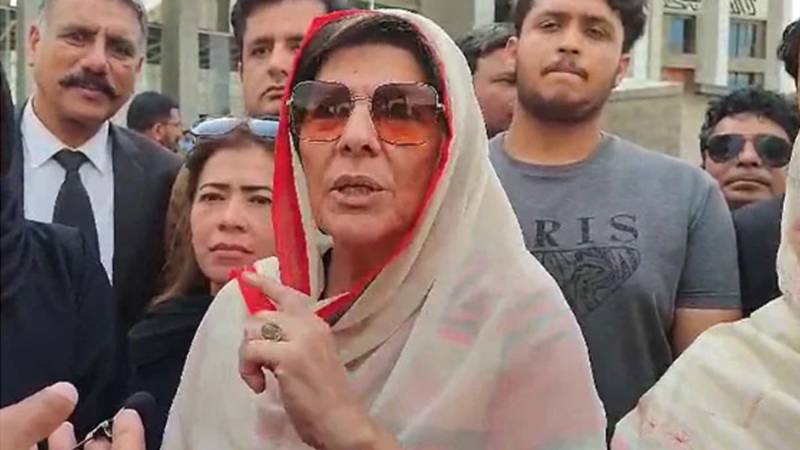 انڈوں کا حملہ اسکرپٹڈ تھا، پولیس نے ملزم خواتین کو چھوڑ دیا: علیمہ خان