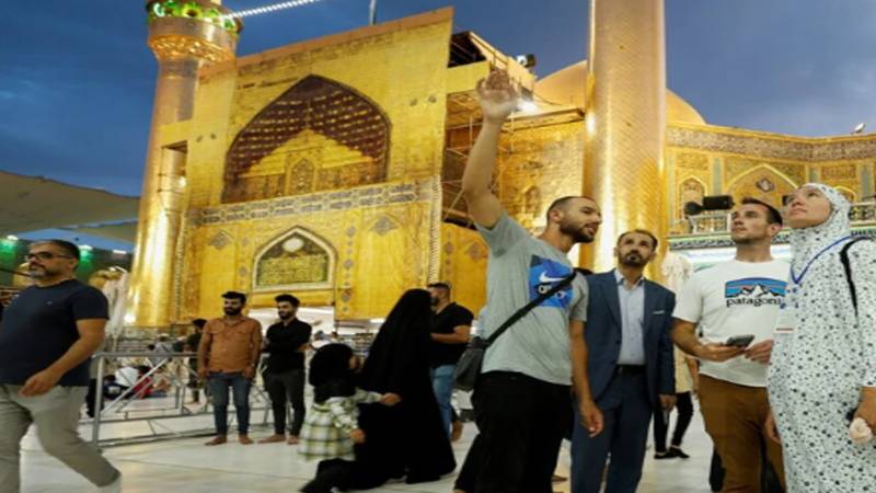 عراق میں مقدس مقامات کی زیارت کے لیے عمر کی حد مقرر