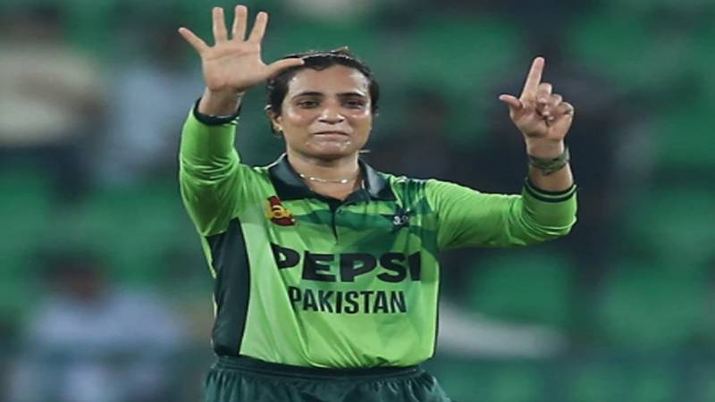 سدرہ امین کا نیا اعزاز: لگاتار دو ون ڈے سنچریز بنانے والی پہلی پاکستانی ویمن کرکٹر