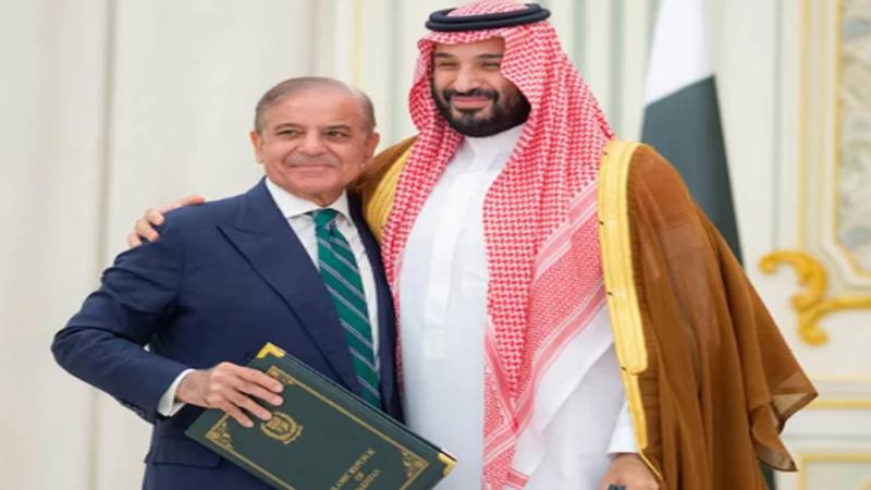 پاک-سعودی دفاعی معاہدے میں مشرق وسطیٰ کی سلامتی کےلیے ’ایٹمی تحفظ‘ کا اشارہ:عالمی میڈیا