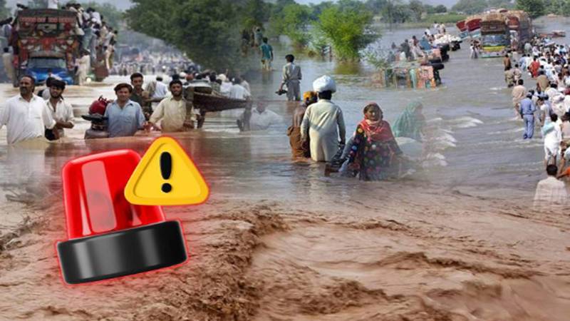 ملک کے مختلف حصوں میں سیلاب کی تباہ کاریاں، ہزاروں افراد متاثر