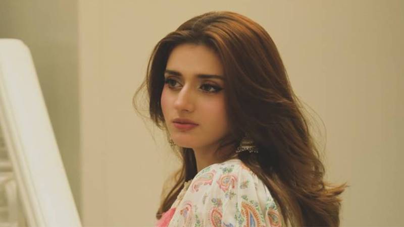جنت مرزا پہلی بار اردو فلیکس شو کی میزبانی کریں گی