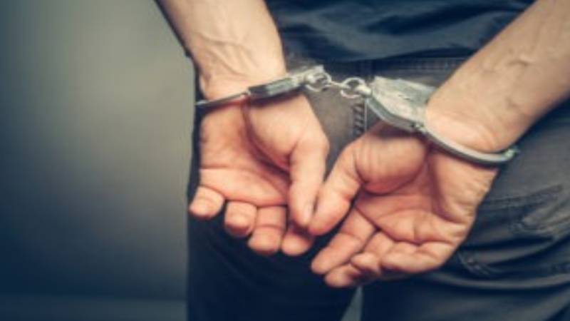 ہنجروال: بیٹے نے معمولی تلخ کلامی پر باپ کو سلنڈر مار کر قتل کر دیا