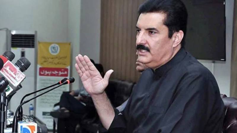 گورنر خیبرپختونخوا کا جلسوں پر ردِعمل، بانی پی ٹی آئی کی آزادی مشروط قرار دے دی
