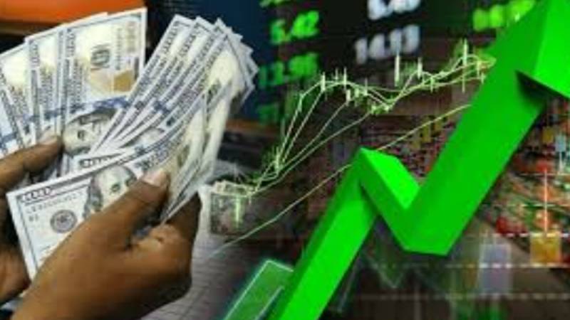 پاکستان اسٹاک ایکسچینج نئی تاریخ رقم کر گئی، ڈالر کی قدر میں بھی کمی